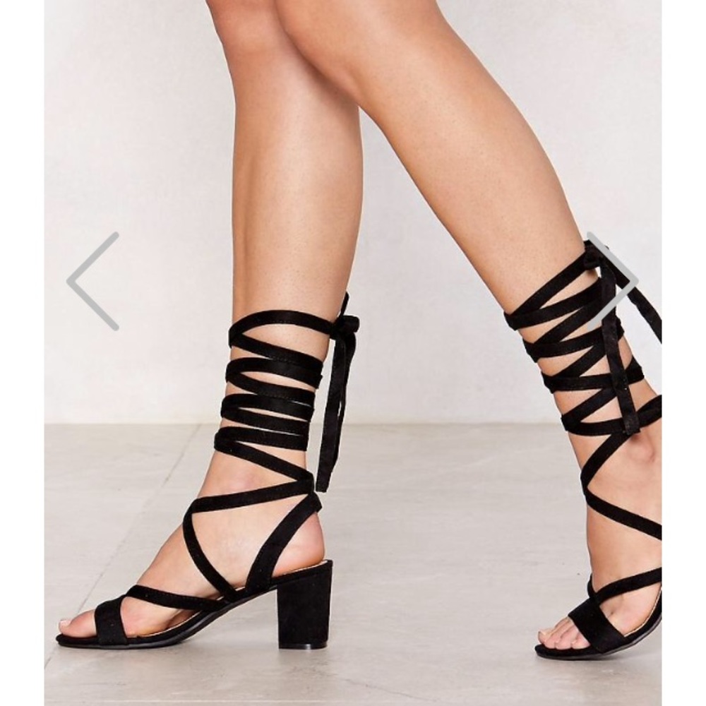 Lace up sandals in black suede - Picture 3 of 7